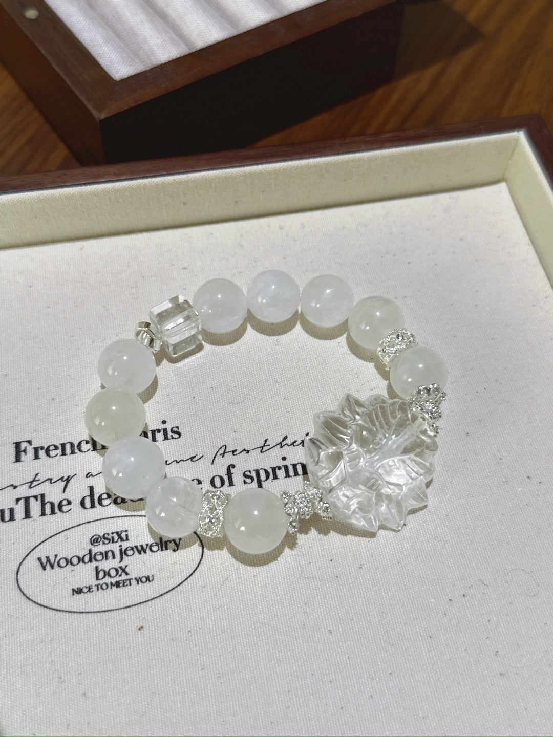 ▫️▪️ White ghost white crystal sugar cube nine-tailed fox bracelet
